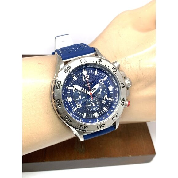 Nautica Men's Watch N145337 Quartz Chronograph White Blue Rubber Band 48mm - Picture 10 of 11